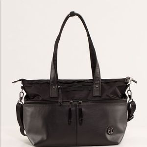 Lululemon Take Me With You Tote in Black